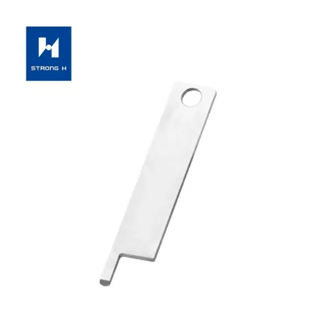 ¿Tiene una máquina de coser un cuchillo?